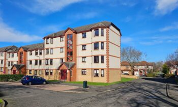 4/2 South Elixa Place